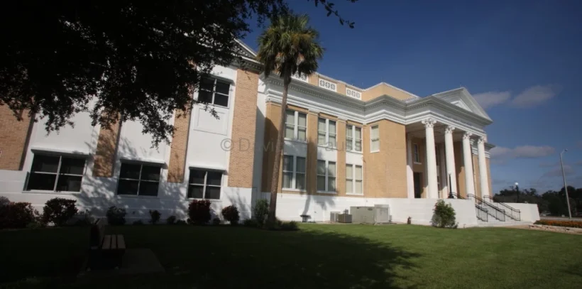 Glades-countyr-courthouse